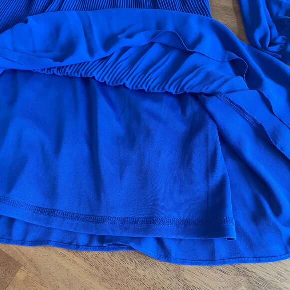 Size Large Est. 1946 cobalt blue accordion pleated dress - Picture 8 of 11